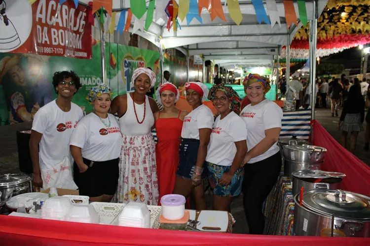 Ambulantes comemoraram boas vendas no circuito do aniversário de Brumado