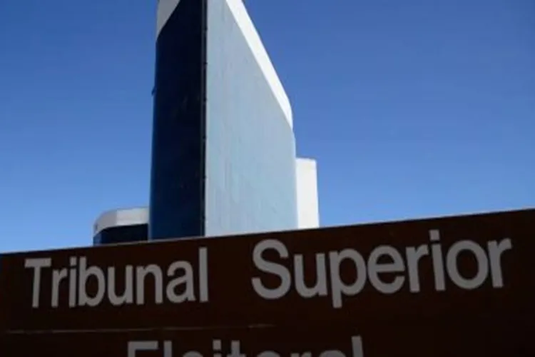 Mais de 5,3 milhões de eleitores terão título cancelado, informa TSE