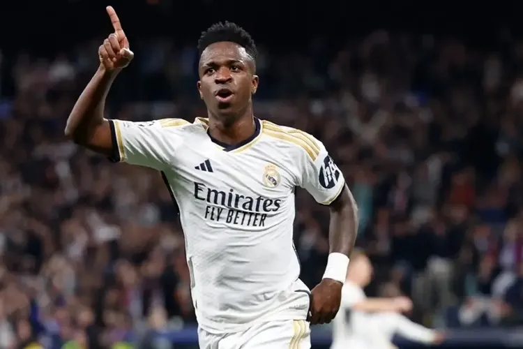 Clubes europeus preparam oferta de R$ 1 bilhão para tirar Vinicius Junior do Real Madrid