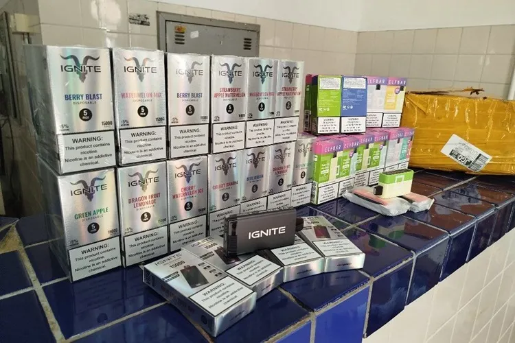 24º BPM apreende carga de cigarros eletrônicos no Terminal Rodoviário de Brumado