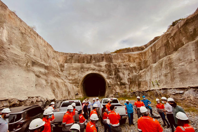 Valec e Bamin fazem visita técnica em trecho da Fiol e obras devem ser retomadas em breve