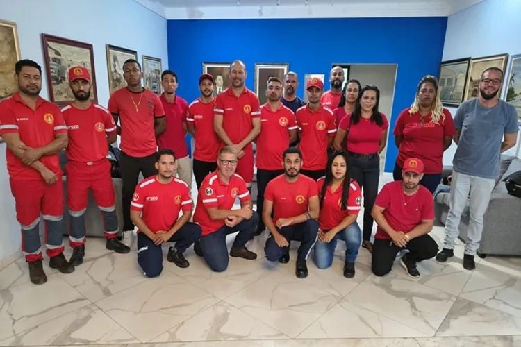 Bombeiros civis pedem sede e regulamentação da categoria em Brumado