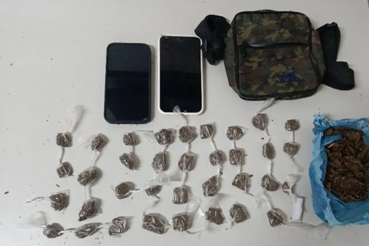 17º BPM prende três jovens e apreende dinheiro e drogas em Guanambi