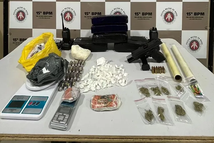 Arma e drogas são apreendidas pela PM em Itabuna
