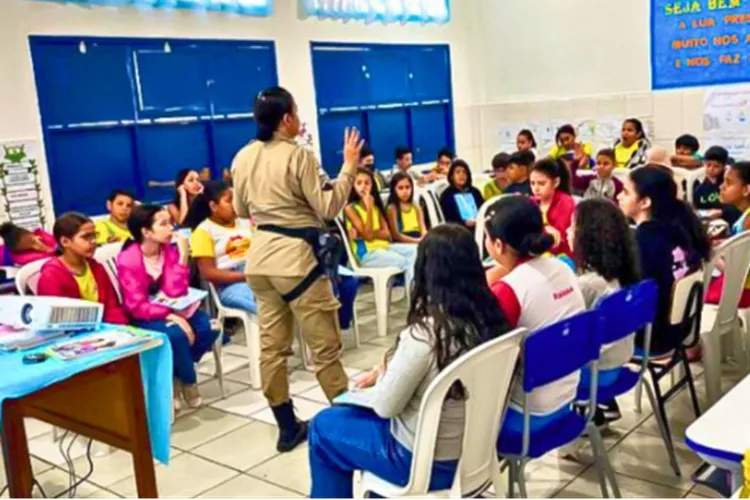 24º BPM promove palestra sobre bullying em escolas municipais de Brumado