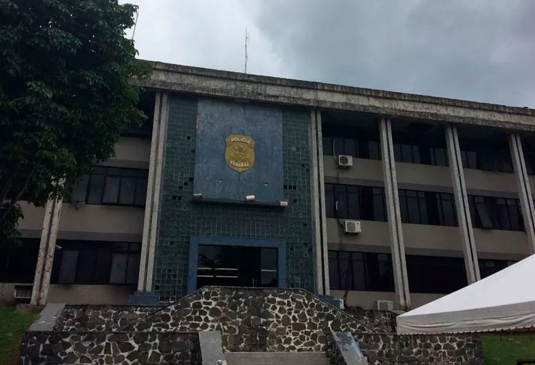 Português procurado por furtos e fraudes é preso na Bahia