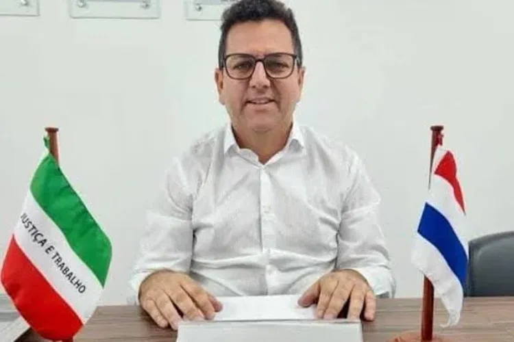 'Links fantasmas': TCM determina que prefeito de Tanque Novo atualize Portal da Transparência