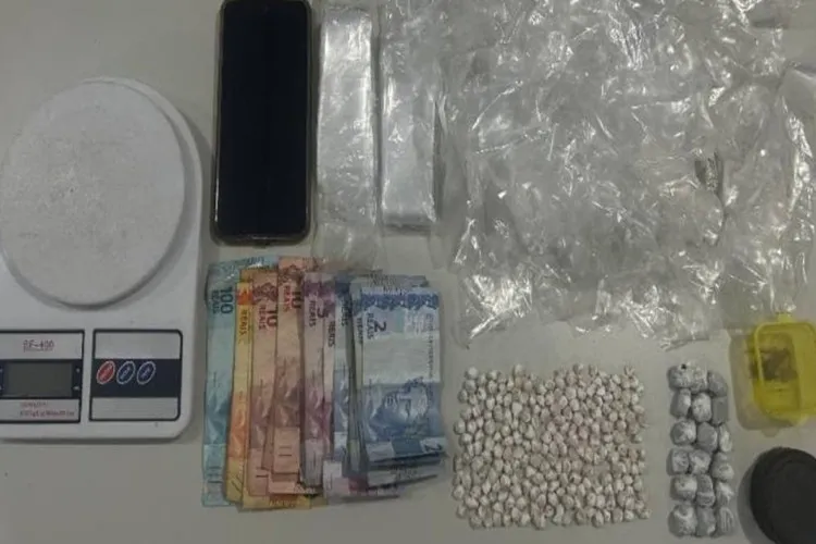 79ª CIPM prende dois indivíduos com grande quantidade de drogas em Poções