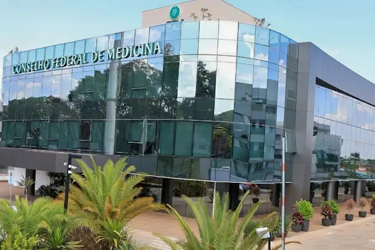 Justiça derruba norma que permite a dentista fazer harmonização facial