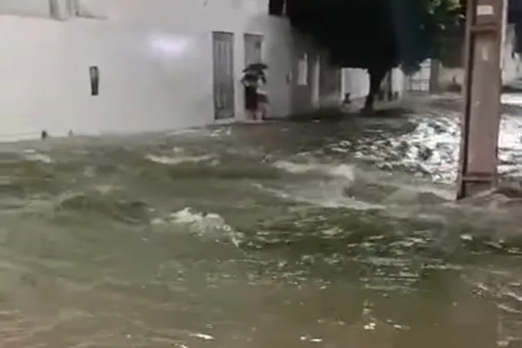 Fevereiro histórico em Guanambi: Chuva chega a 380 mm e supera média em 600%