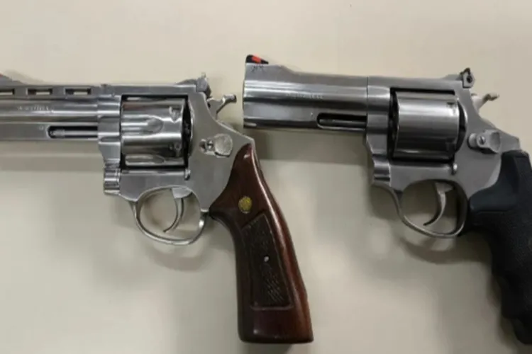 Homem é preso com duas armas de fogo durante abordagem em Guanambi