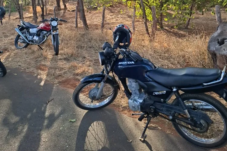 Condutores são flagrados realizando direção perigosa na zona rural de Guanambi
