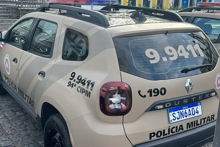 Homem ataca mulheres com machado, provoca fratura exposta e acaba detido em Caetité