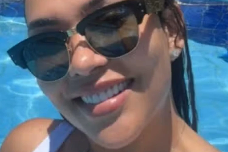 Advogada de facção é presa em Salvador com R$ 190 mil em espécie