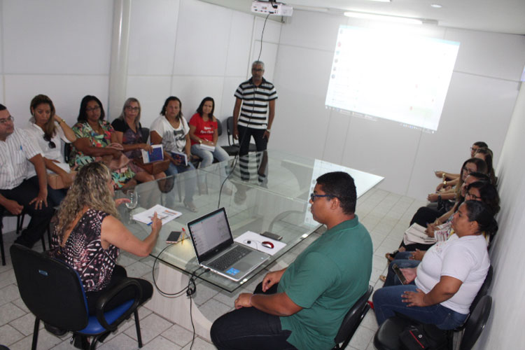 Brumado: Secretaria de Educação realiza sorteio eletrônico de matrículas para rede municipal