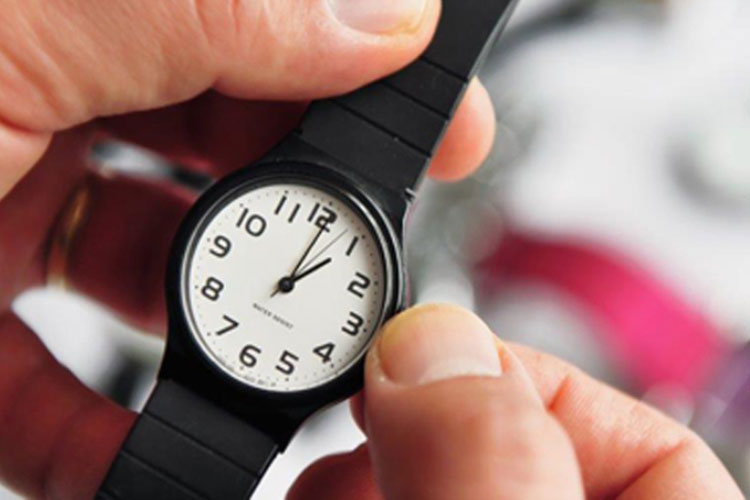 Governo avalia estudo e pode acabar com o horário de verão