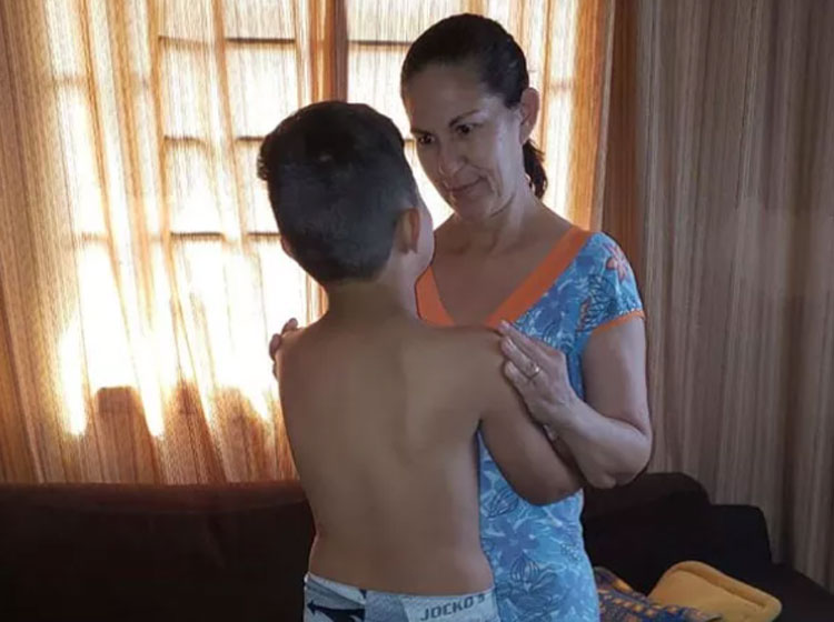 Avó diz que filho de Samúdio tem medo de ver Bruno após soltura