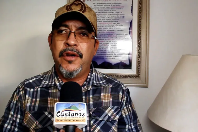 Justiça bloqueia R$ 1,95 milhão de ex-prefeito de Caetanos e empresário