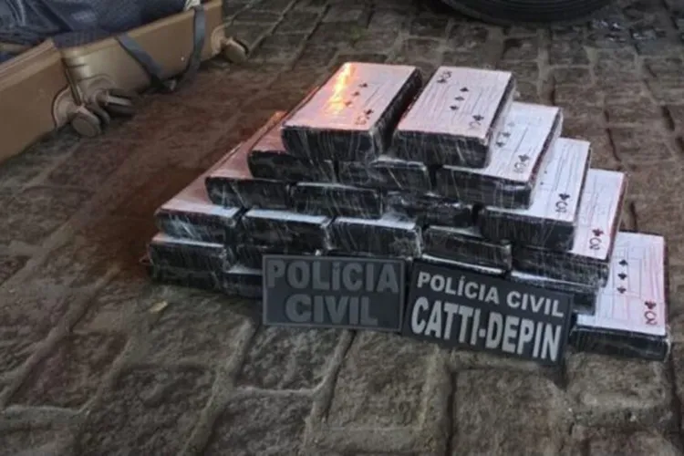 Vitória da Conquista: Operação Contrafluxo apreende 26 kg de cocaína avaliada em R$ 1,3 milhão