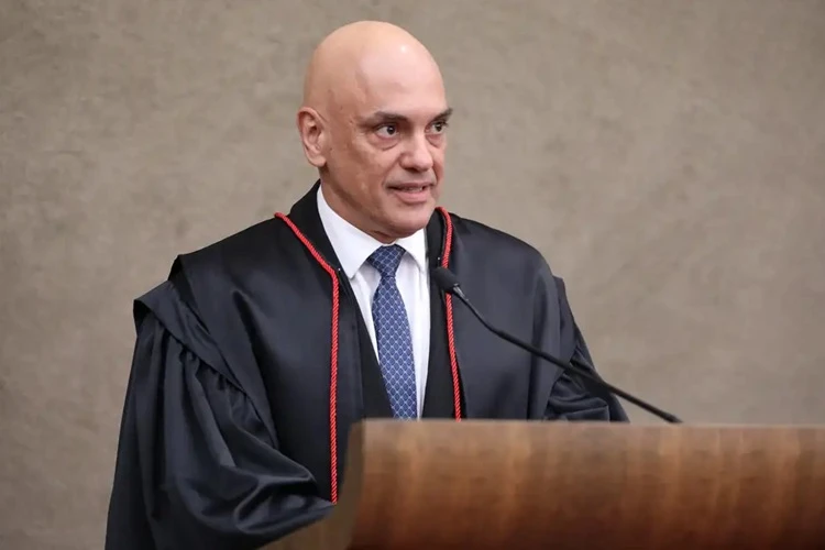 Alexandre de Moraes abre inquérito sobre vazamento de dados de ministros