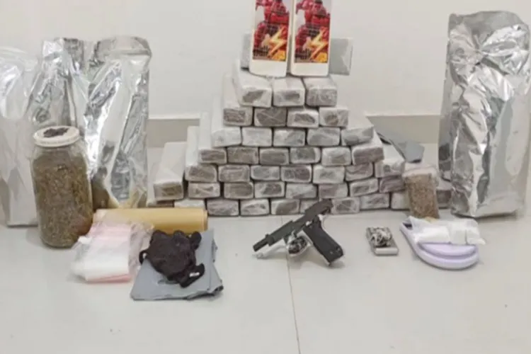 Cipe Sudoeste prende suspeitos com pistola e carregamento de drogas em Vitória da Conquista