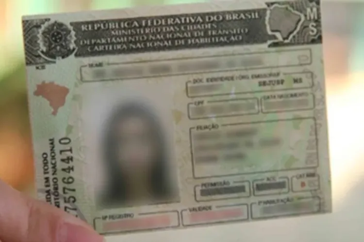 Lei que cria CNH gratuita para população de baixa renda é sancionada