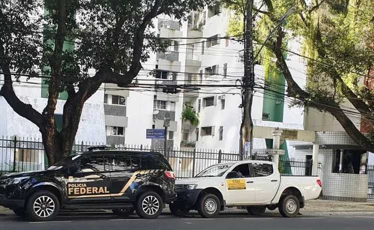 Ex-secretário do governo da Bahia é alvo de operação da PF sobre compra de respiradores na pandemia