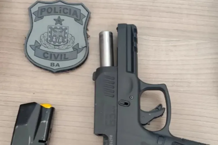 Homem acusa clientes de furtar celular, atira em dois e acaba preso em Barra da Estiva