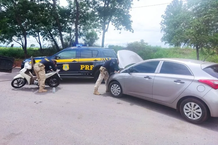 BR-365: PRF recupera veículos furtados que seguiam para Guanambi