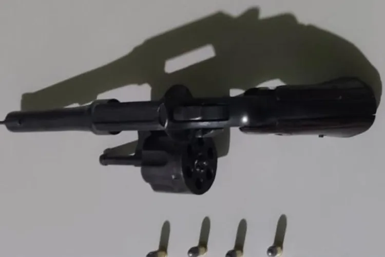 79ª CIPM prende homem por porte ilegal de arma de fogo em Bom Jesus da Serra