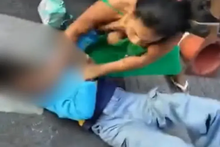 Menina de 12 anos é espancada por mulher na porta da escola em Belo Horizonte