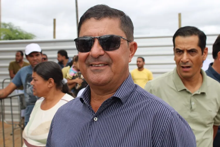 Malhada de Pedras: Prefeito aguarda governador para entrega de R$ 50 milhões em obras