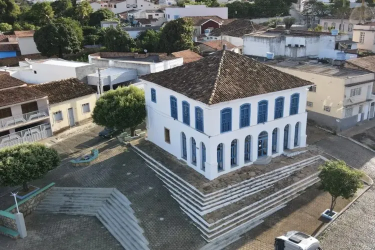 MP-BA recomenda suspensão de obra em casarão tombado no centro histórico de Caetité