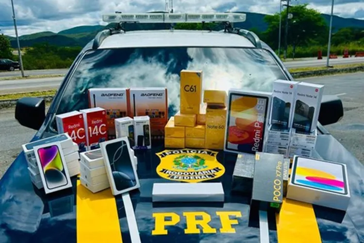 Jequié: PRF apreende crack, cigarros eletrônicos e celulares em ônibus na BR-116