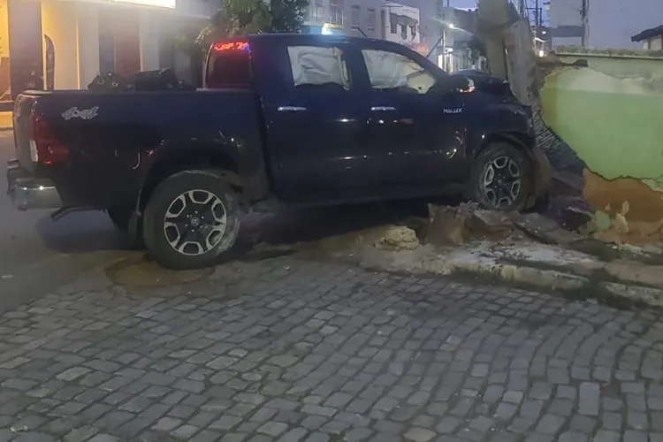 Duas pessoas ficam feridas em acidente de trânsito em Livramento de Nossa Senhora