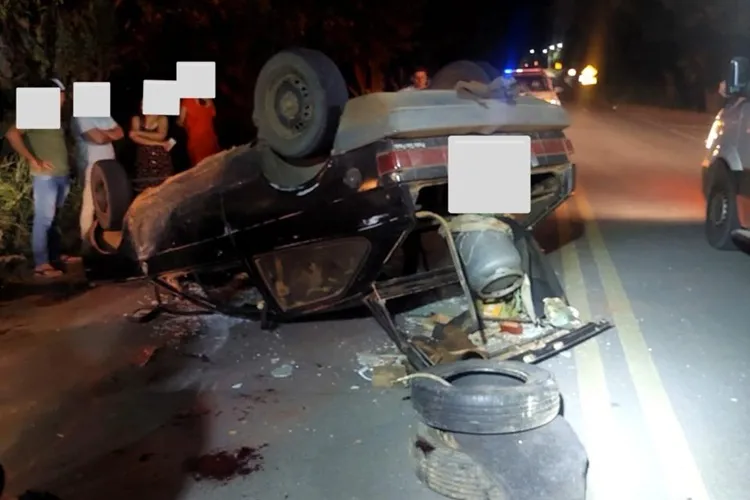 Motorista foge sem prestar socorro após causar capotamento em Guanambi
