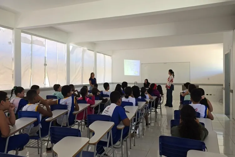 Saúde na Escola leva ações de prevenção a alunos de Livramento de Nossa Senhora