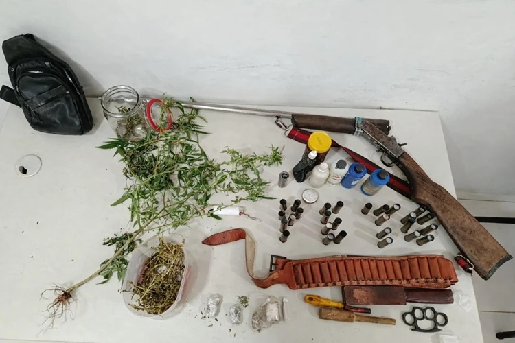 38ª CIPM apreende arma de fogo e drogas na zona rural de Bom Jesus da Lapa