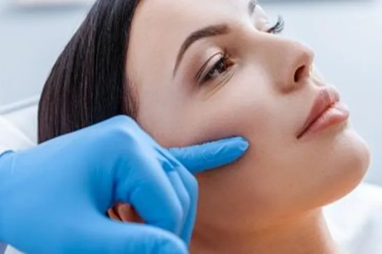 Anvisa proíbe produtos com fenol em procedimento de saúde ou estético