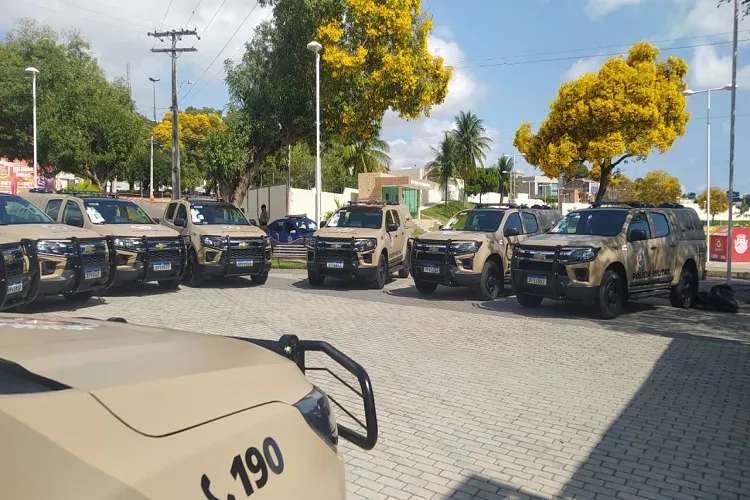 Jequié, Guanambi, Poções, Cândido Sales, Livramento e Caetité recebem novas viaturas