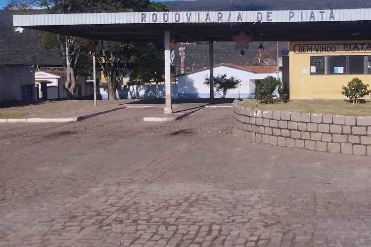 Com risco de colapso, prefeitura interdita terminal rodoviário de Piatã por tempo indeterminado