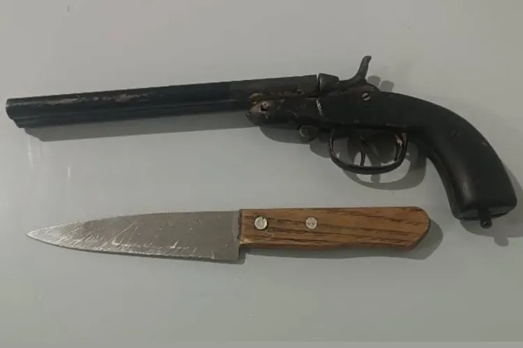 79ª CIPM apreende arma de fogo e detém indivíduo por ameaça em Poções