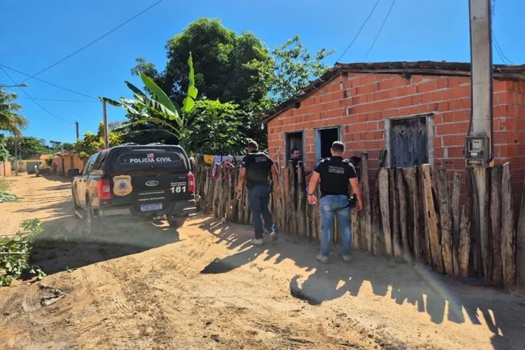 Mãe tenta obrigar filha a retirar denúncia de abuso contra padrasto e acaba presa em Carinhanha