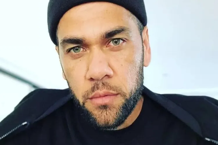 Após condenação por estupro, família de Daniel Alves pede 'respeito e compreensão'