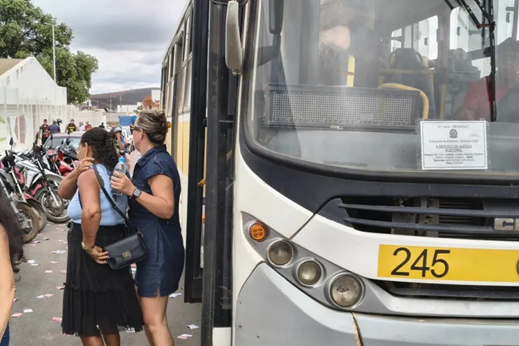 Eleitores fora do domicílio têm direito a transporte gratuito para votar em sua cidade