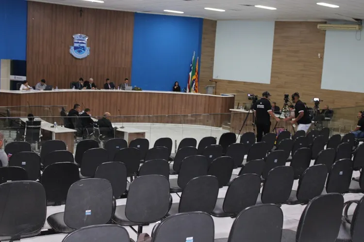 Saúde, trânsito e salários: Veja os projetos em pauta na Câmara de Brumado