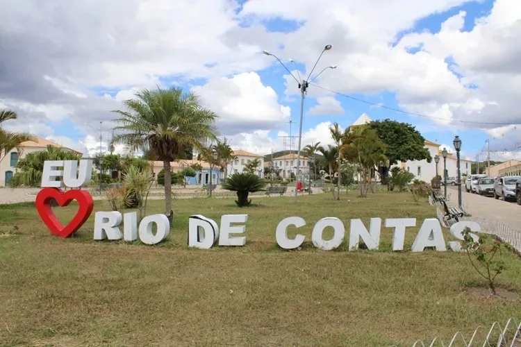 Coletivo Rio de Mulheres Vivas mobiliza manifestações contra o feminicídio em Rio de Contas