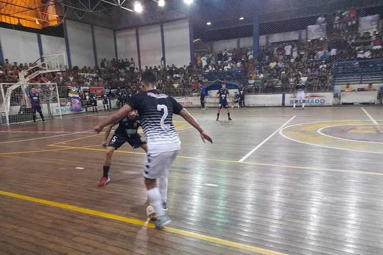 Recorde de público e jogos eletrizantes na 2ª rodada da Copa Brahma de Futsal em Brumado