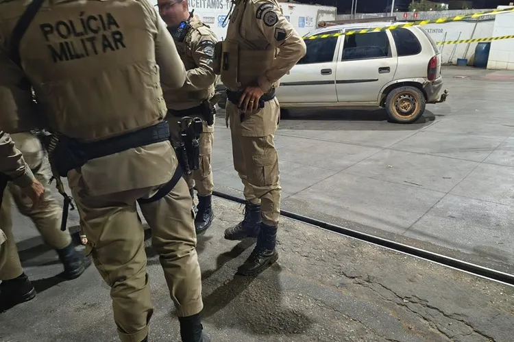 VÍDEO: Homem é executado na frente da família enquanto aguardava para calibrar pneu em Brumado