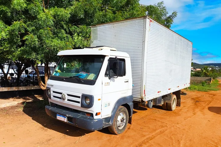 Caetité: Polícia Rodoviária apreende veículo com indícios de falsificação no CRLV